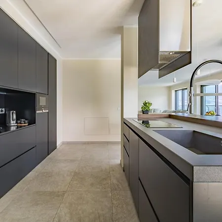 Villa Del Sasso Cremia Lakefront Villa With Jacuzzi And Pool